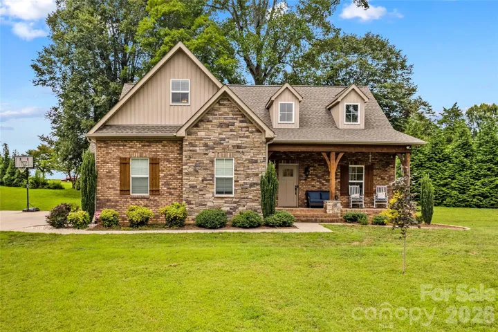 GREAT curb appeal