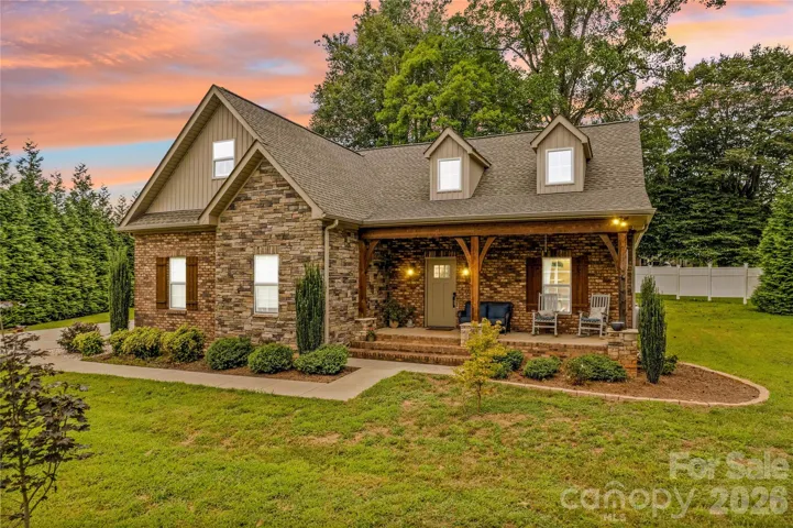 Welcome to 178 Nellwood Court