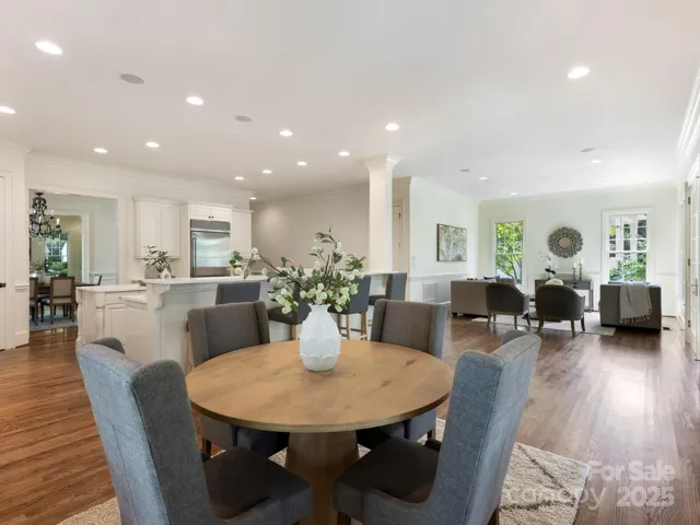 Breakfast Area and Family Room