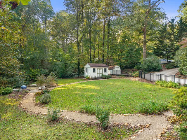 Side Yard & Fire Pit