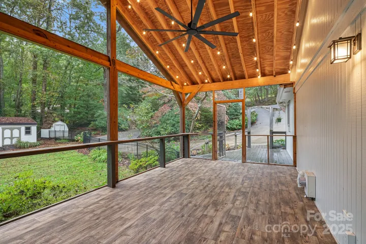 Screened In Porch