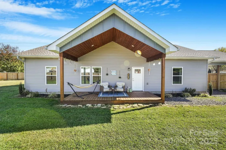 Welcome to 41 Utah Mtn Rd! Stunning front porch for relaxing.