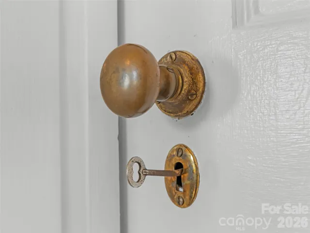 1170