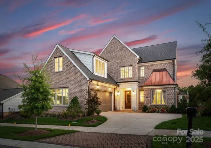 Beautiful like-new Simonini basement home in the exclusive gated community of Heydon Hall.