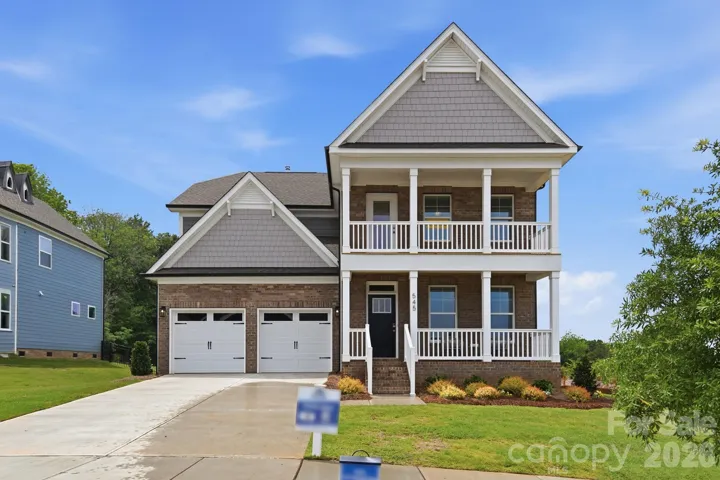 Homesite 10 features a Baldwin F floorplan