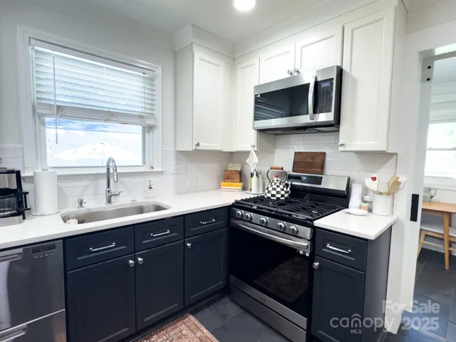 Gas range and drawer style upgrade dishwasher