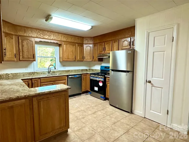 Large Pantry - New Appliances