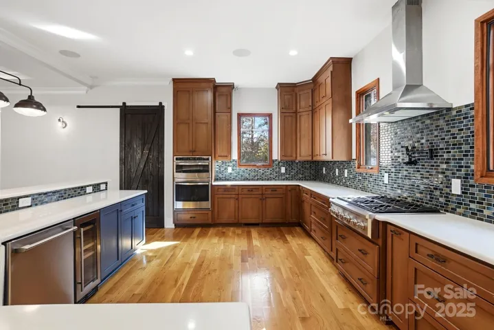 42" custom cabs & quartz tops