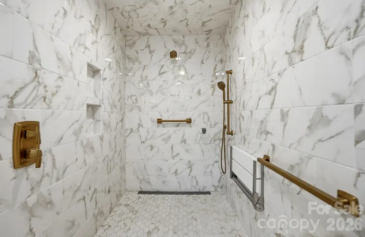 Zero-entry shower