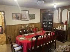 Spacious Dining Room 