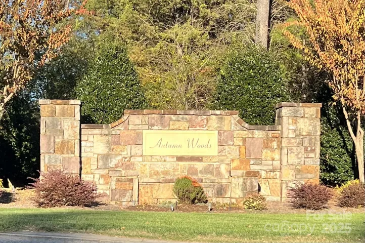 Welcome to Autumn Woods