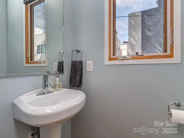 Powder room