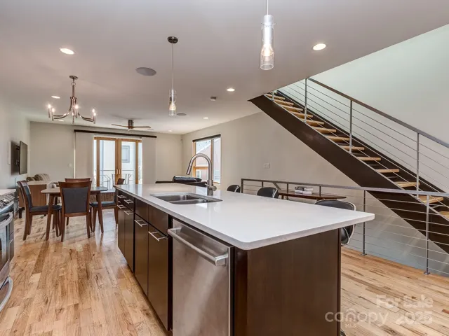 Quartz countertops 