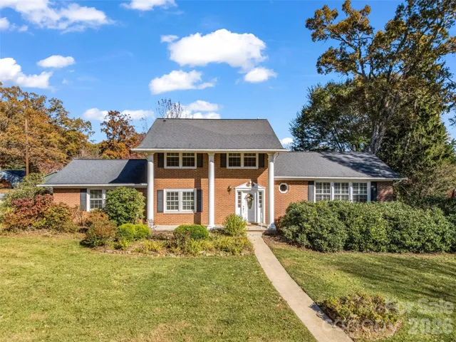 Wonderful curb appeal