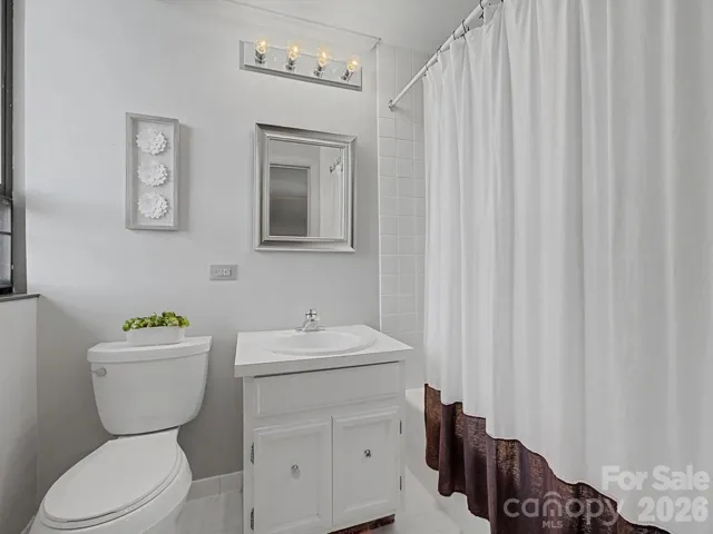 Full Bath 3