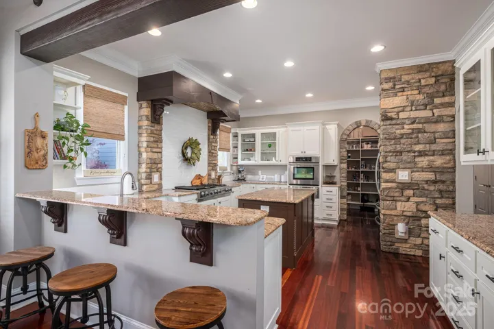 Chef's kitchen