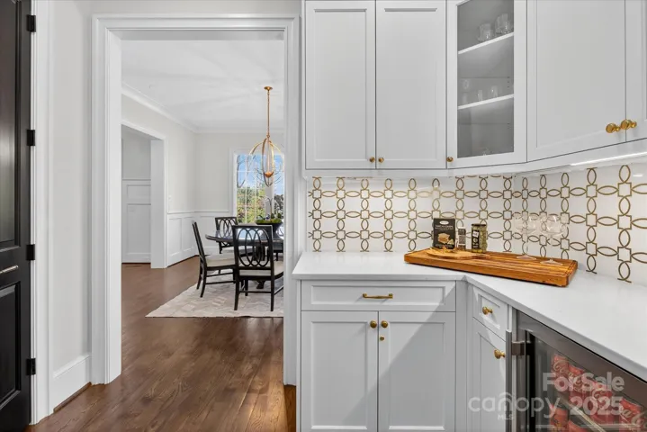 Butlers Pantry 