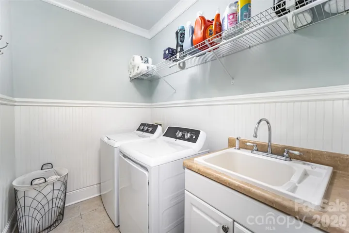 Laundry Room Main