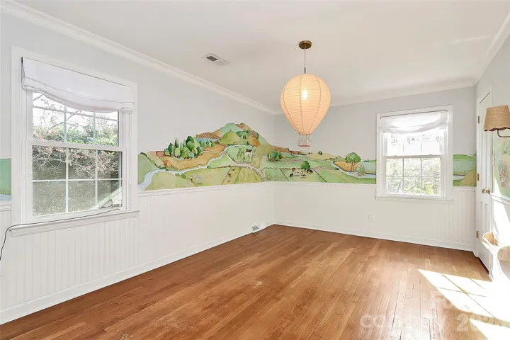 Bedroom4- with mural