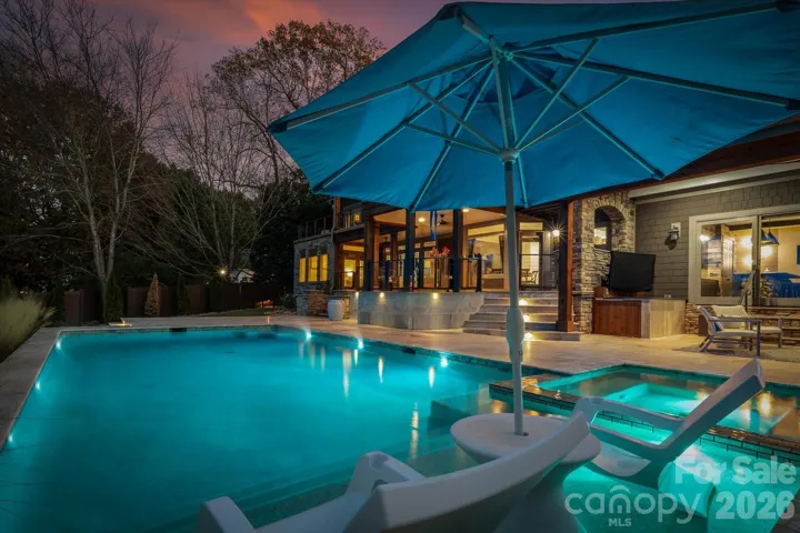 An Oasis of a backyard - fully renovated in 2025