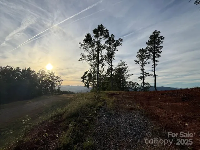 Coming up the "driveway" to your homesite!!! The views are almost 360!