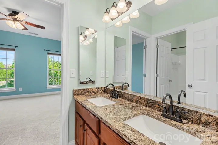 Bathroom 3: Full Upstairs