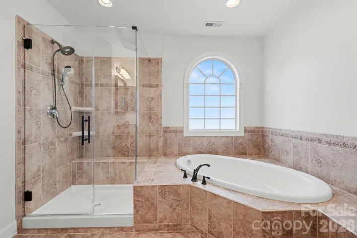 Bathroom 2: Primary