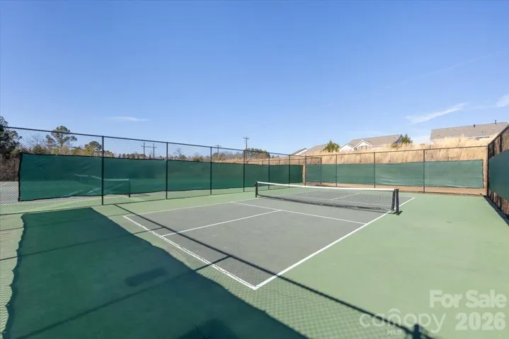 Pickleball and tennis courts
