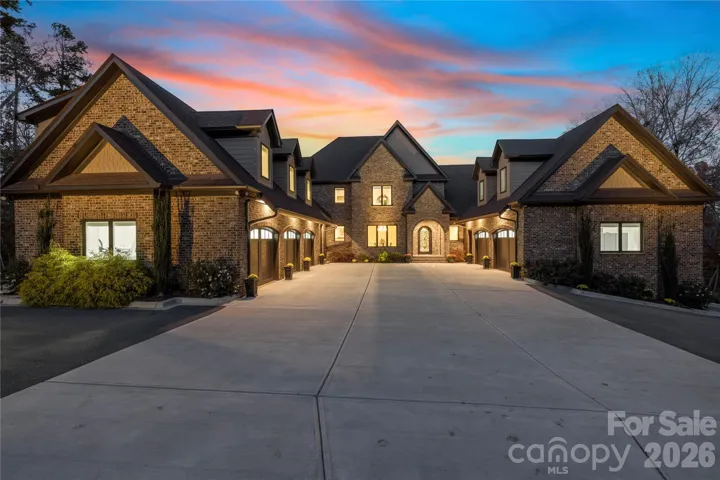 Custom Waterfront Estate on High Rock Lake