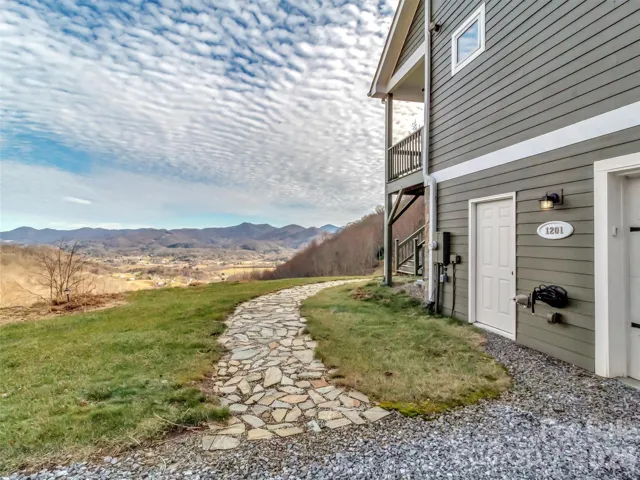 1170