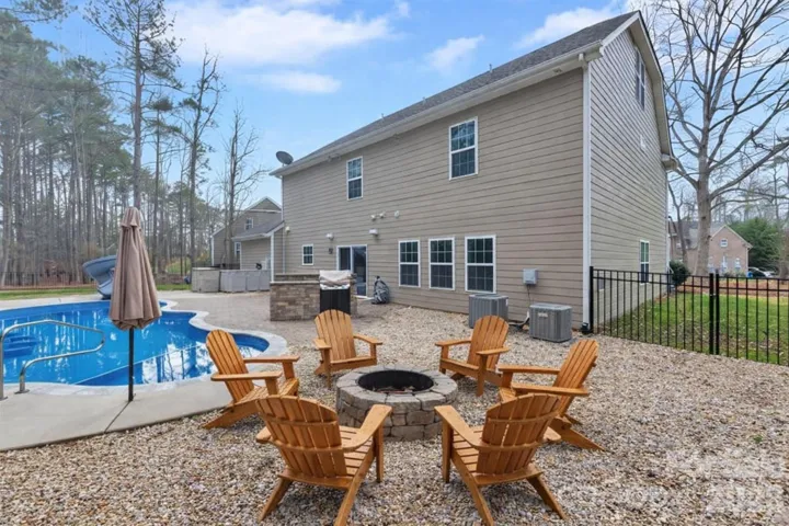 Fire pit
