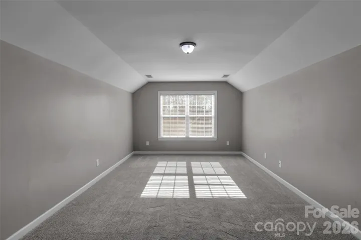 Bonus room on 3rd floor