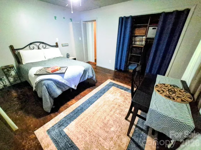 1170