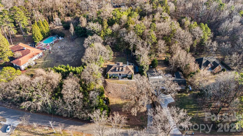 .91 acres of privacy!