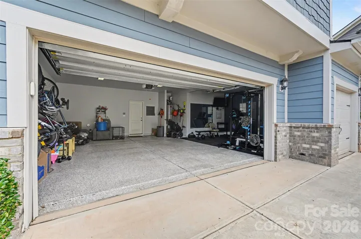3 car garge-epoxy floors