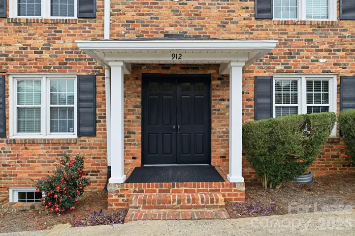 Ground level unit