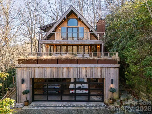 3 Bed/3 Bath Mountain-Modern Retreat