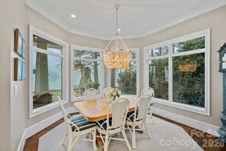Breakfast Nook