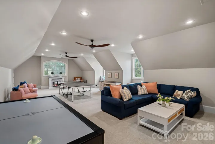 Bonus Room or Rec Room