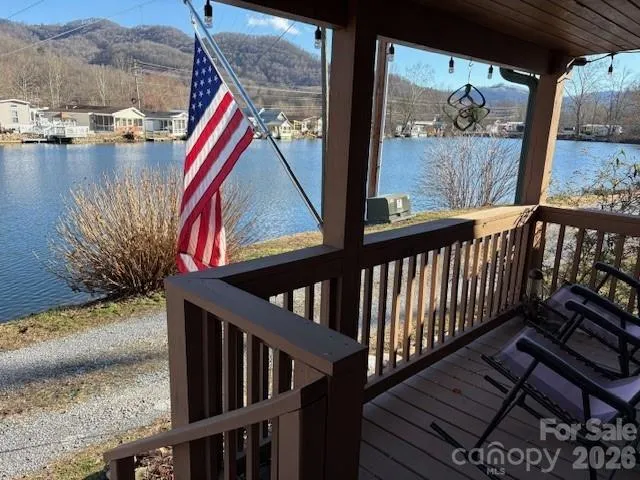 front porch overlooks lake