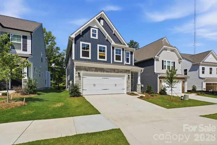 Homesite 37 features an Arlington C floorplan