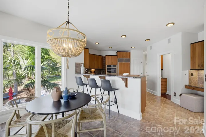 Kitchen and breakfast area.