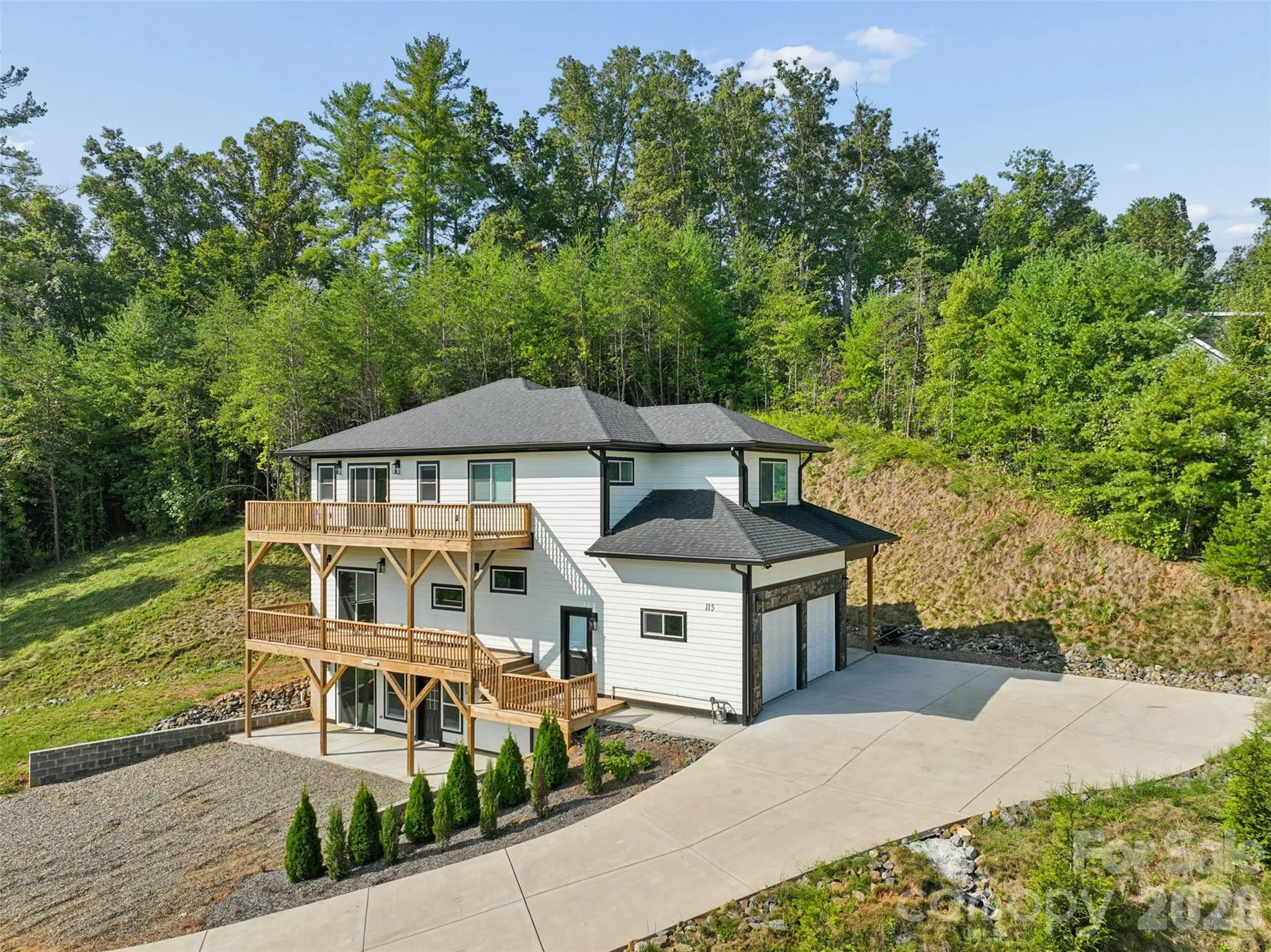115 Nader Avenue, Weaverville, North Carolina 28787