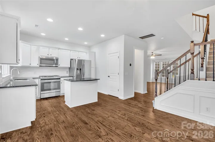 Enjoy this updated Townhouse 712 Passage