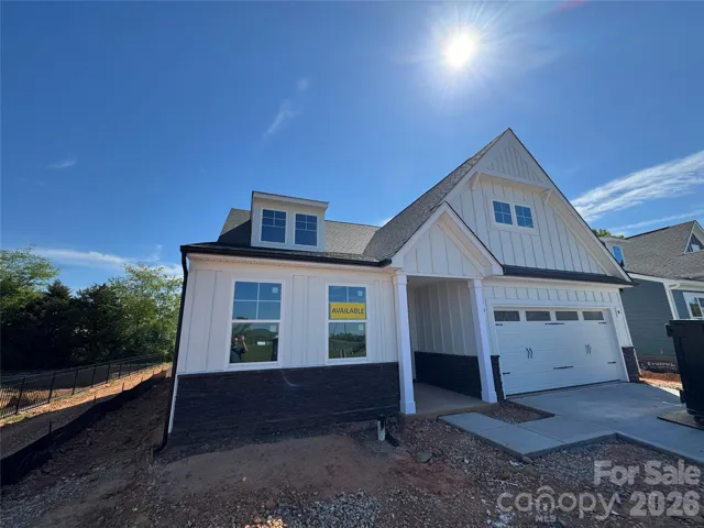 The Avery L plan is featured on Homesite 6