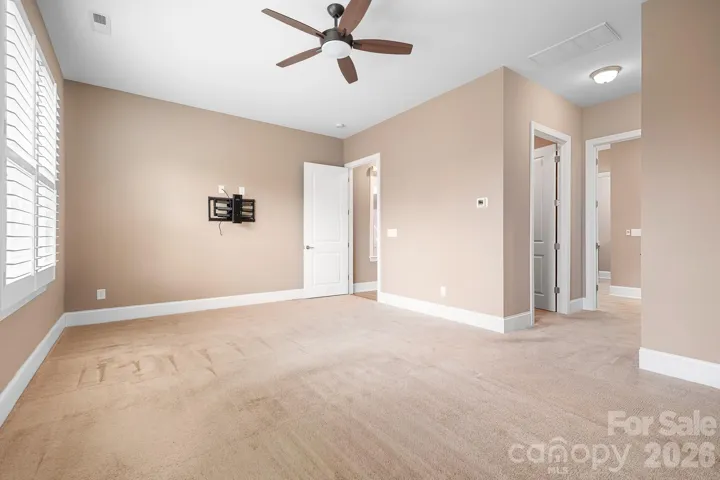 primary leading into great room