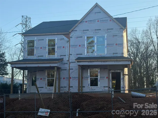 1009 Norris Right side of Duet