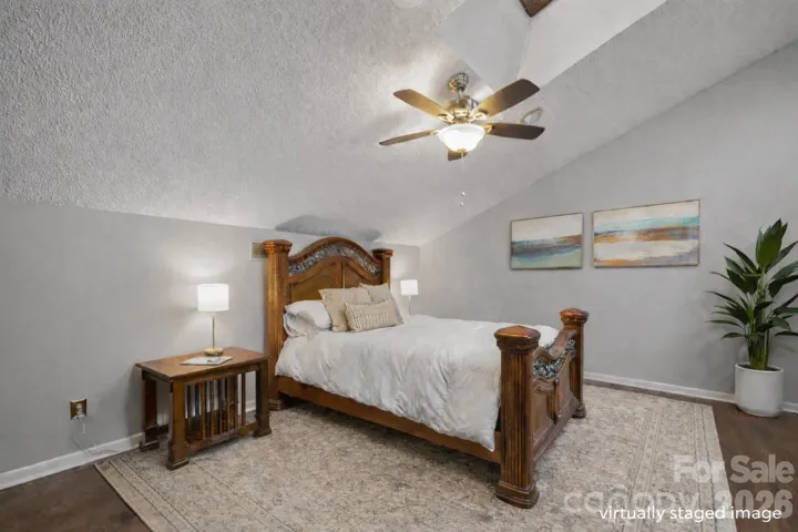 Upstairs Suite