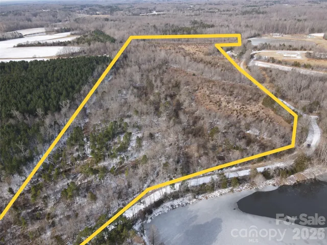 Property Outline (Approximate)