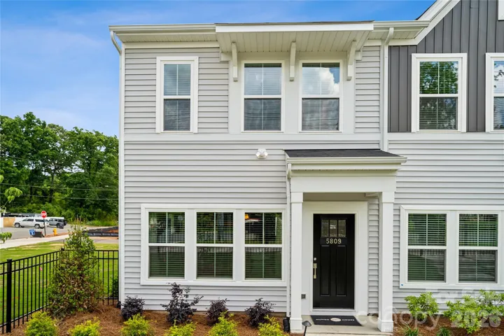 Unit 5 features an end-unit Clover A floorplan. *Please note that the following photos are representative only. Actual Selections may vary.